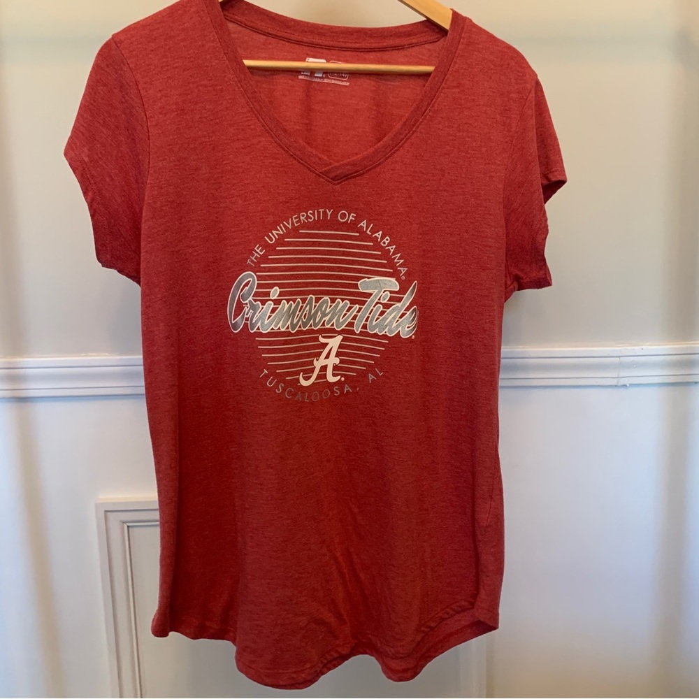Russell Brand University of Alabama Crimson Tide Women’s V-Neck Shirt Size Large